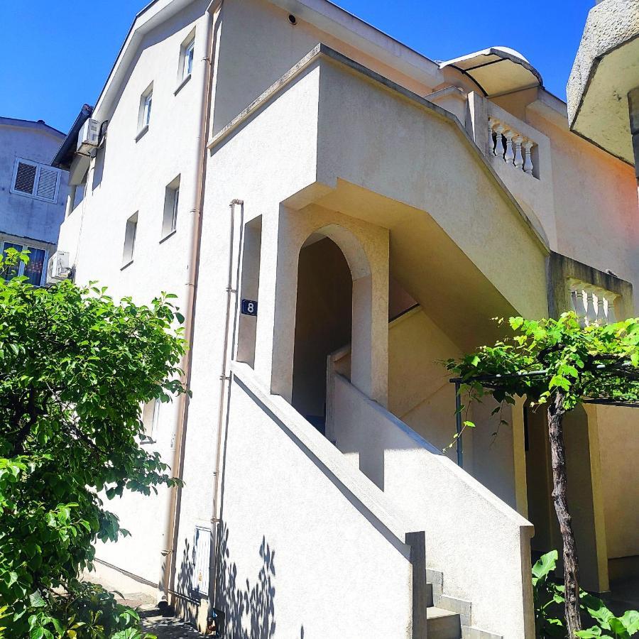 Asanovic Apartment
