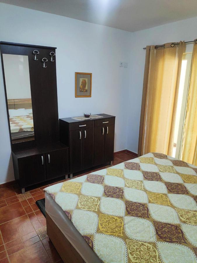 Asanovic Apartment